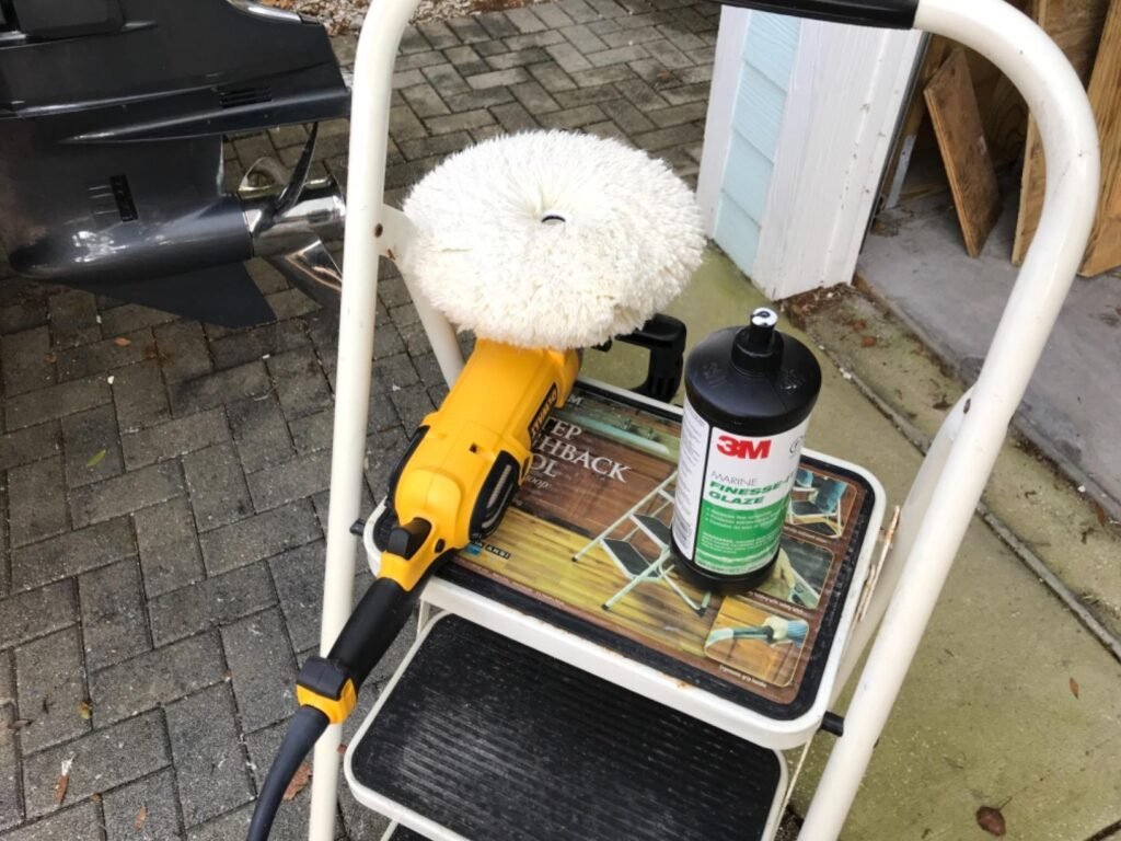 DeWalt DWP849X vs Makita 9237C: Find out which rotary polisher better matches your workload, preferred handling, and expectations for performance.